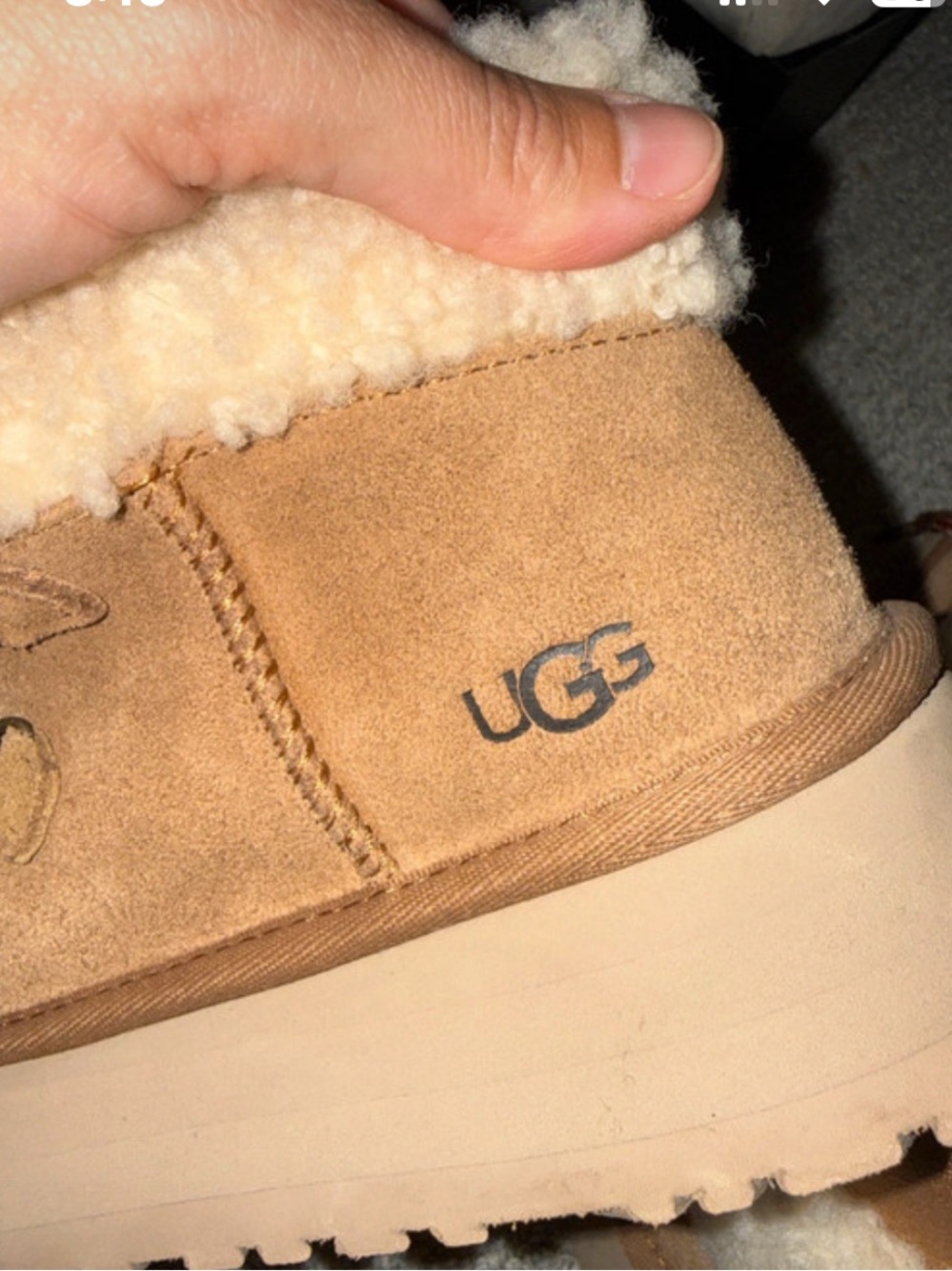 Women’s Ugg boots sz 8